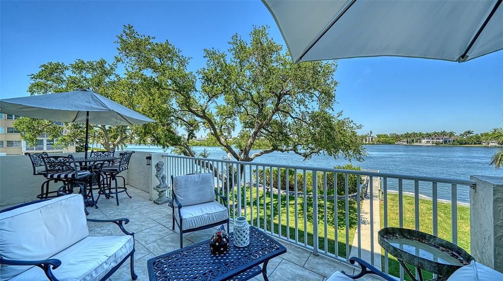For Rent: $12,000 (2 beds, 2 baths, 1389 Square Feet)