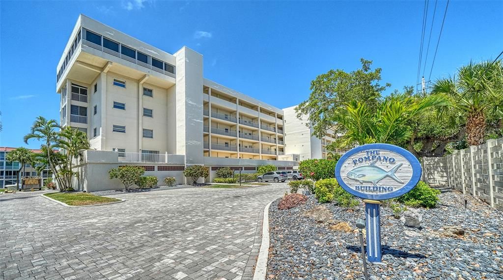 For Rent: $12,000 (2 beds, 2 baths, 1389 Square Feet)