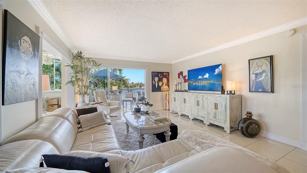 For Rent: $12,000 (2 beds, 2 baths, 1389 Square Feet)
