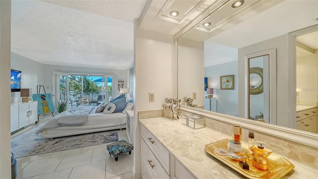 For Rent: $12,000 (2 beds, 2 baths, 1389 Square Feet)