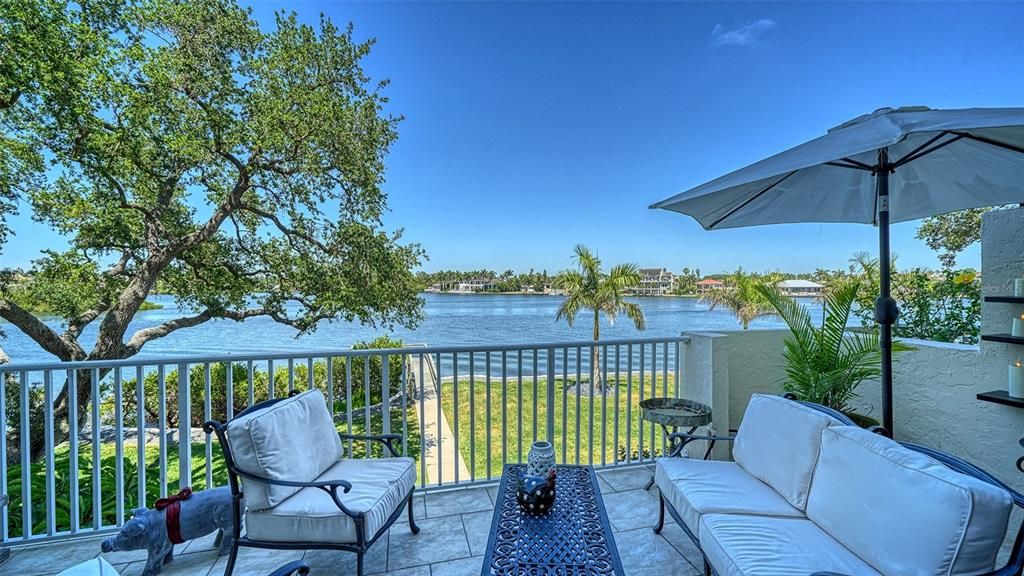 For Rent: $12,000 (2 beds, 2 baths, 1389 Square Feet)