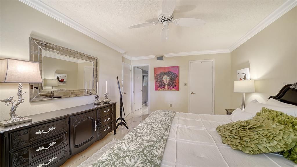 For Rent: $12,000 (2 beds, 2 baths, 1389 Square Feet)