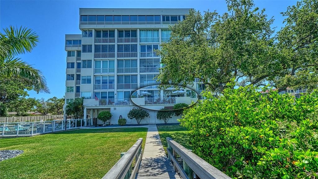 For Rent: $12,000 (2 beds, 2 baths, 1389 Square Feet)