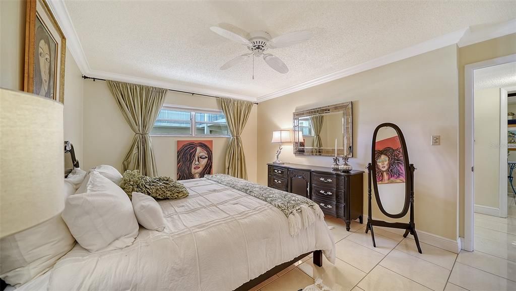 For Rent: $12,000 (2 beds, 2 baths, 1389 Square Feet)