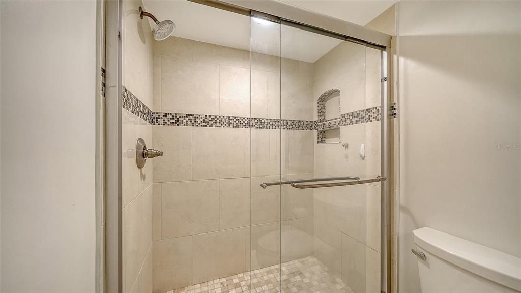 For Rent: $12,000 (2 beds, 2 baths, 1389 Square Feet)