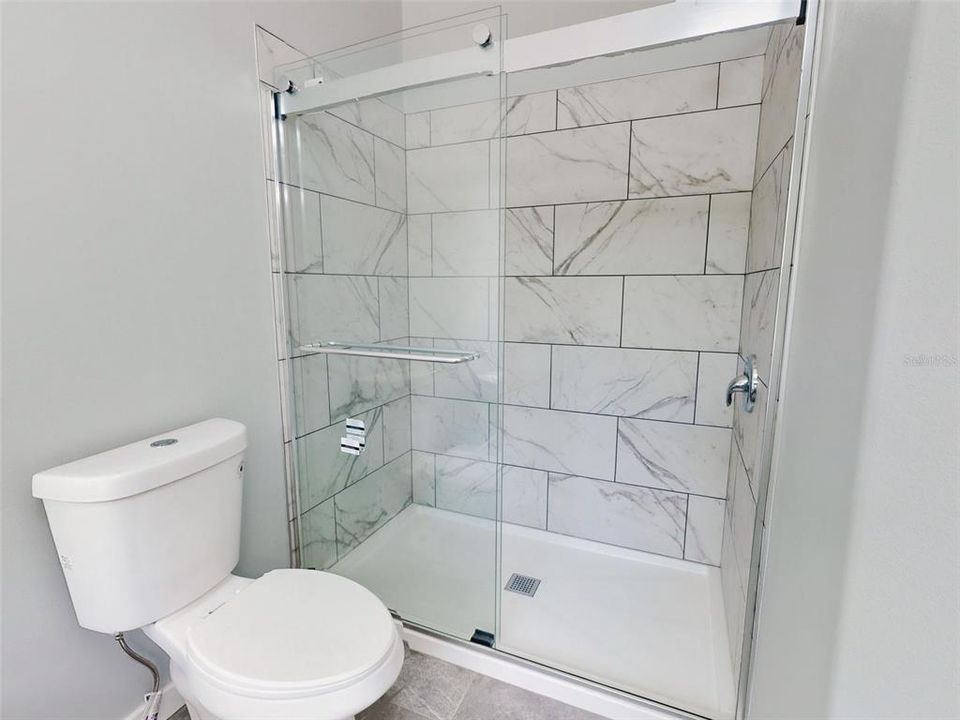 Под контрактом: $299,900 (3 спален, 2 ванн, 1205 Квадратных фут)