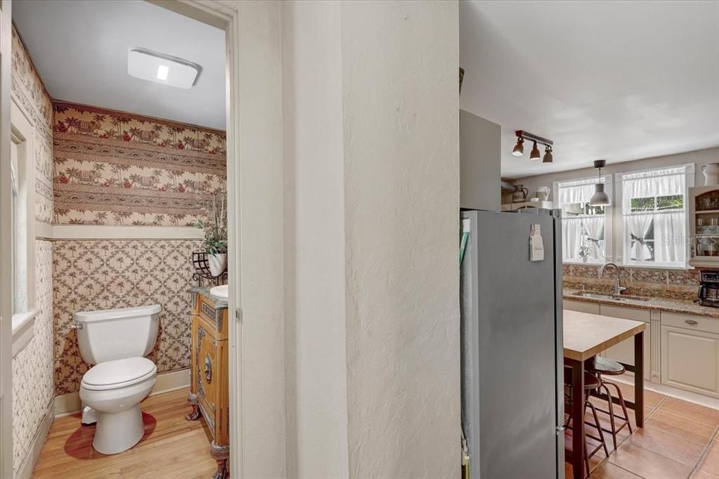 For Sale: $2,250,000 (5 beds, 5 baths, 3599 Square Feet)