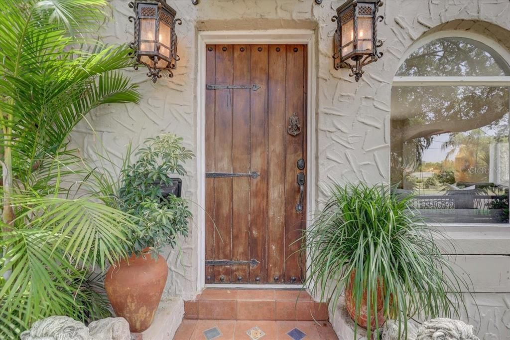 For Sale: $2,250,000 (5 beds, 5 baths, 3599 Square Feet)
