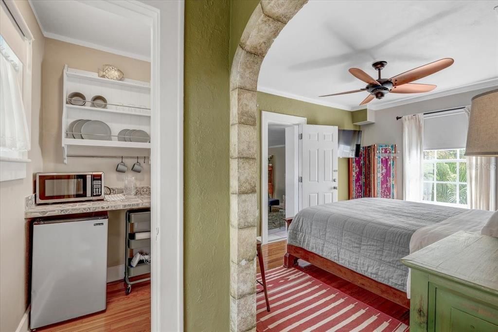 For Sale: $2,250,000 (5 beds, 5 baths, 3599 Square Feet)