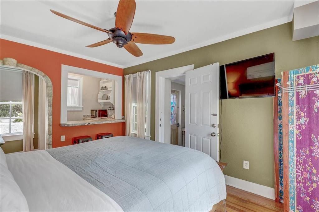 For Sale: $2,250,000 (5 beds, 5 baths, 3599 Square Feet)