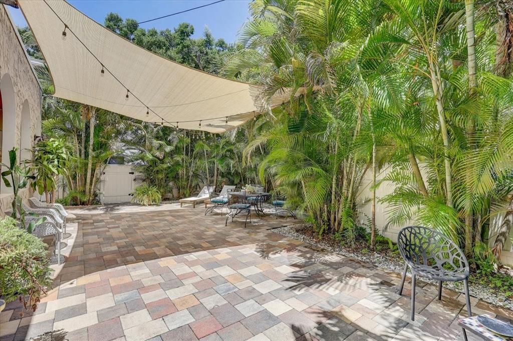 For Sale: $2,250,000 (5 beds, 5 baths, 3599 Square Feet)