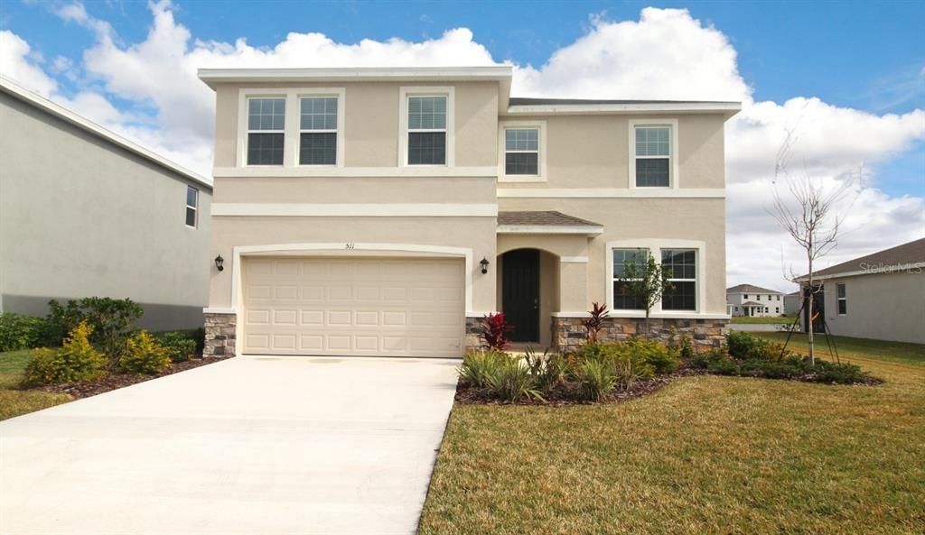 For Rent: $2,995 (4 beds, 3 baths, 2738 Square Feet)