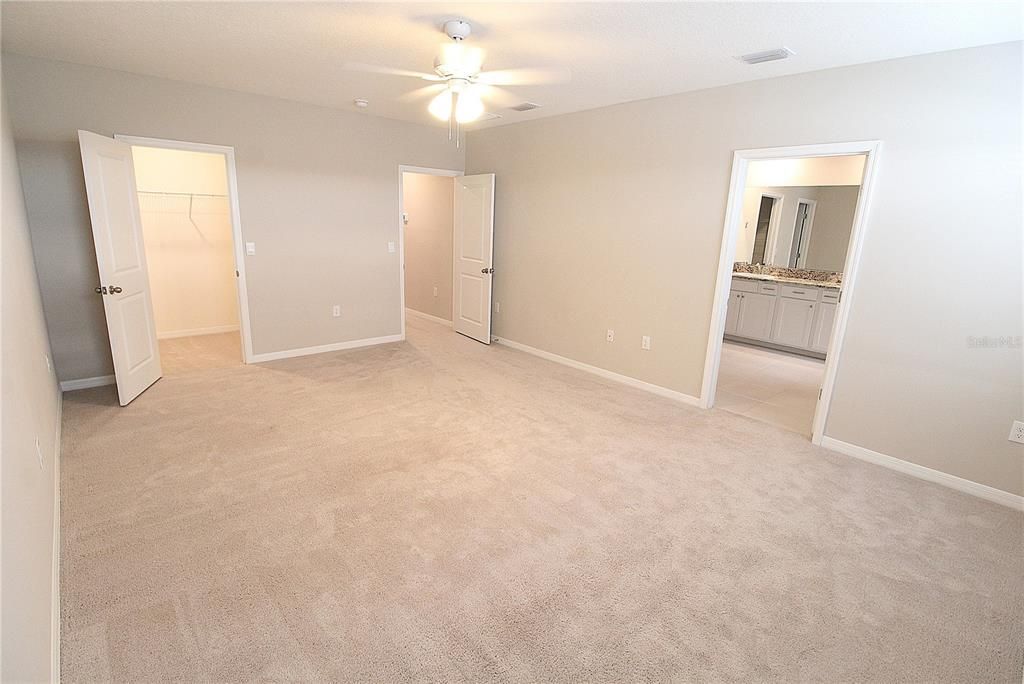For Rent: $2,995 (4 beds, 3 baths, 2738 Square Feet)