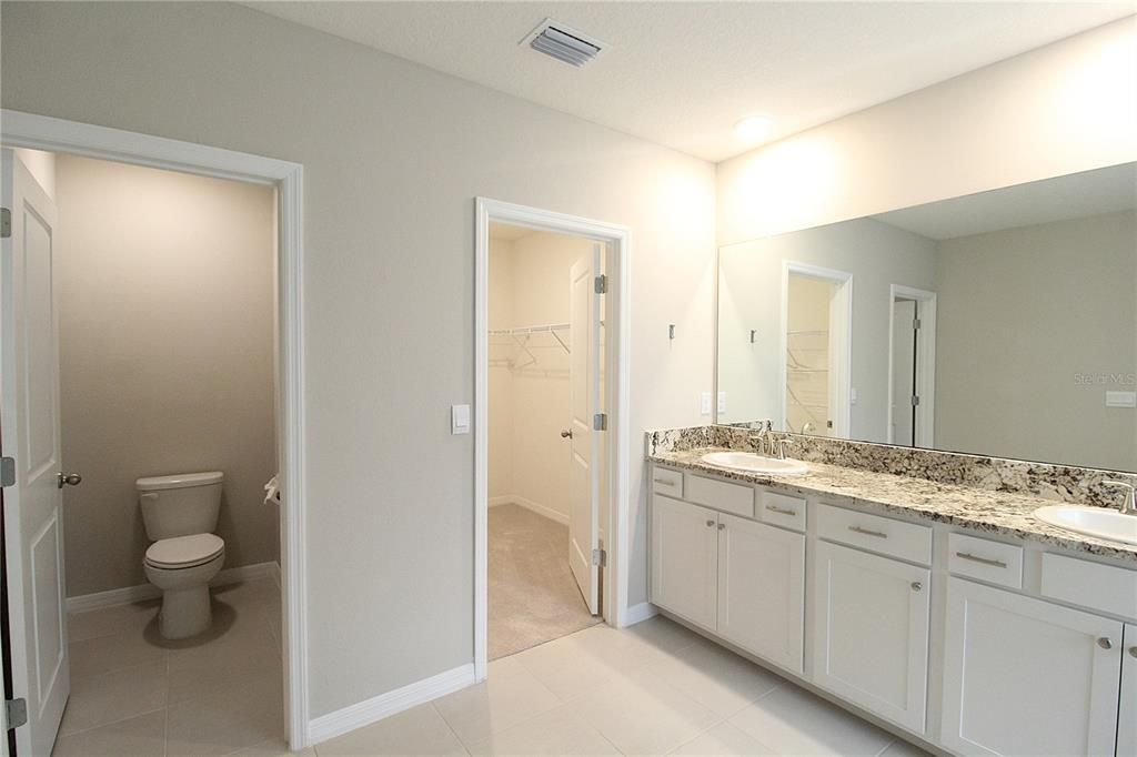 For Rent: $2,995 (4 beds, 3 baths, 2738 Square Feet)