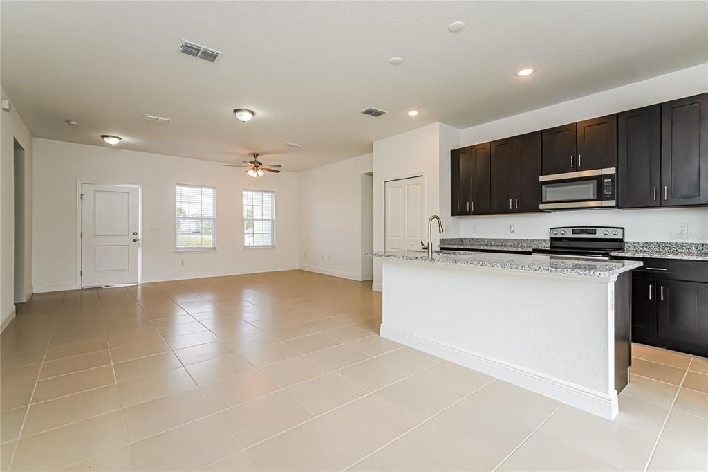 En Renta: $1,850 (4 camas, 2 baños, 1580 Pies cuadrados)