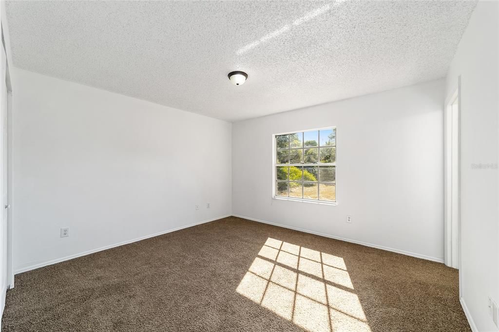 For Rent: $1,650 (3 beds, 2 baths, 1128 Square Feet)