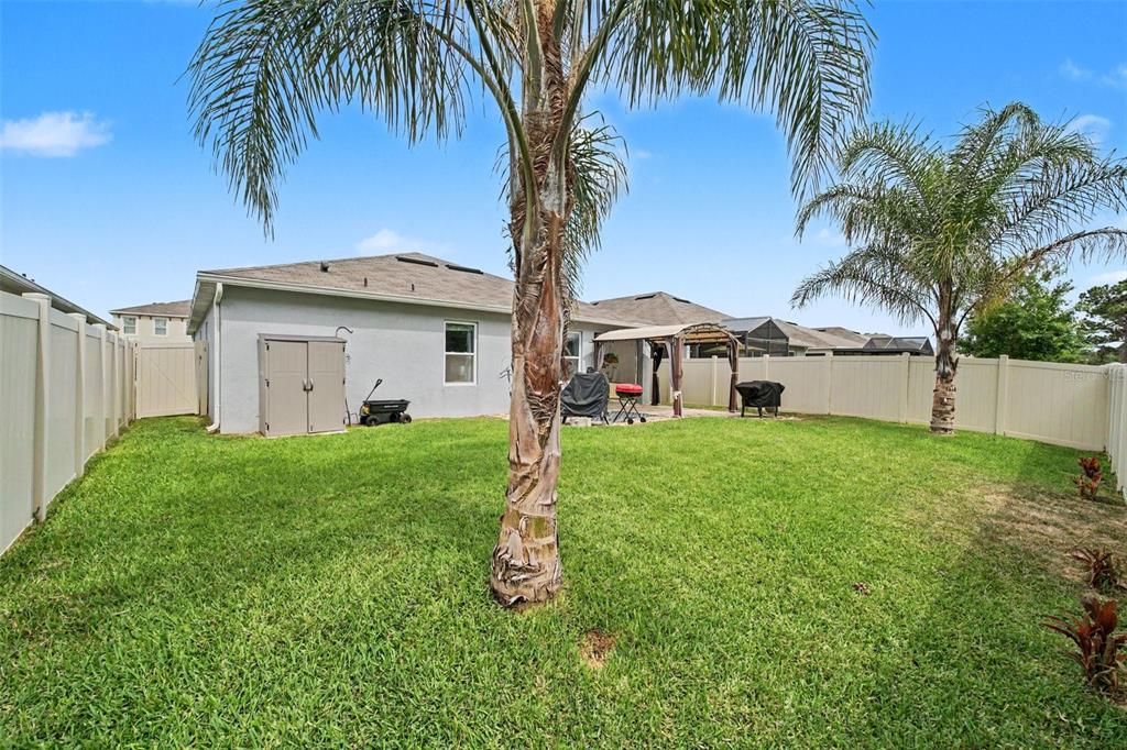 For Sale: $325,000 (3 beds, 2 baths, 1719 Square Feet)