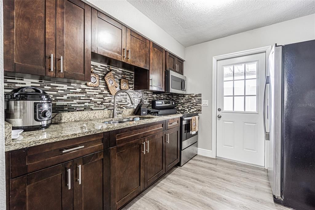 Activo con contrato: $929,900 (5184 camas, 0 baños, 2592 Pies cuadrados)