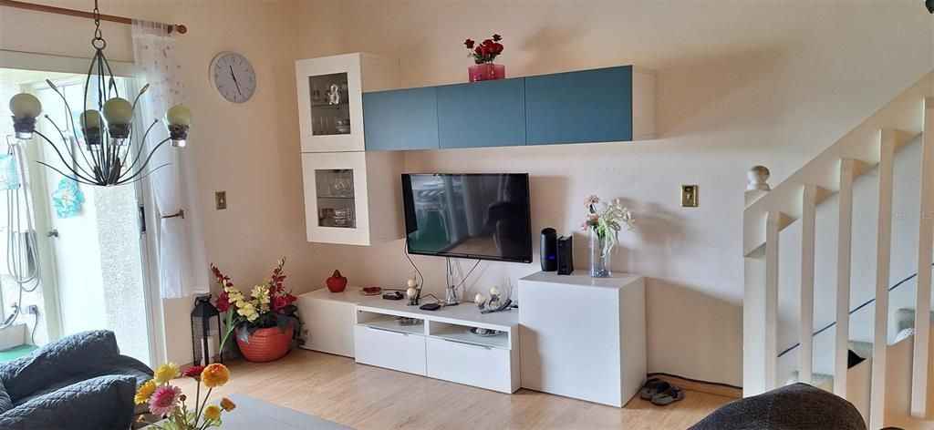 На продажу: $259,000 (2 спален, 2 ванн, 1080 Квадратных фут)