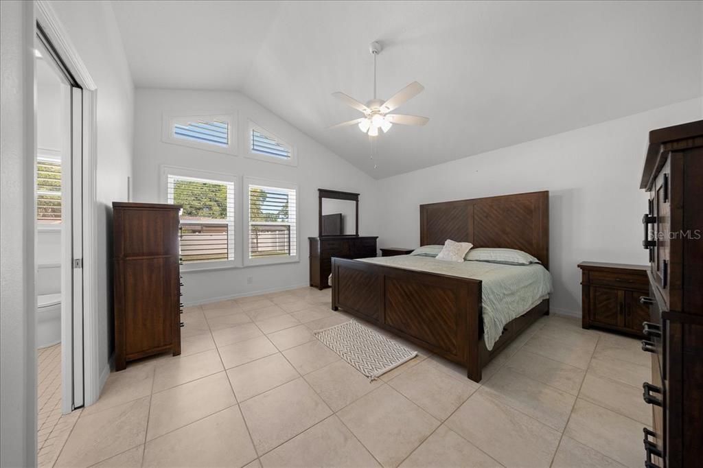For Sale: $414,000 (3 beds, 2 baths, 1702 Square Feet)