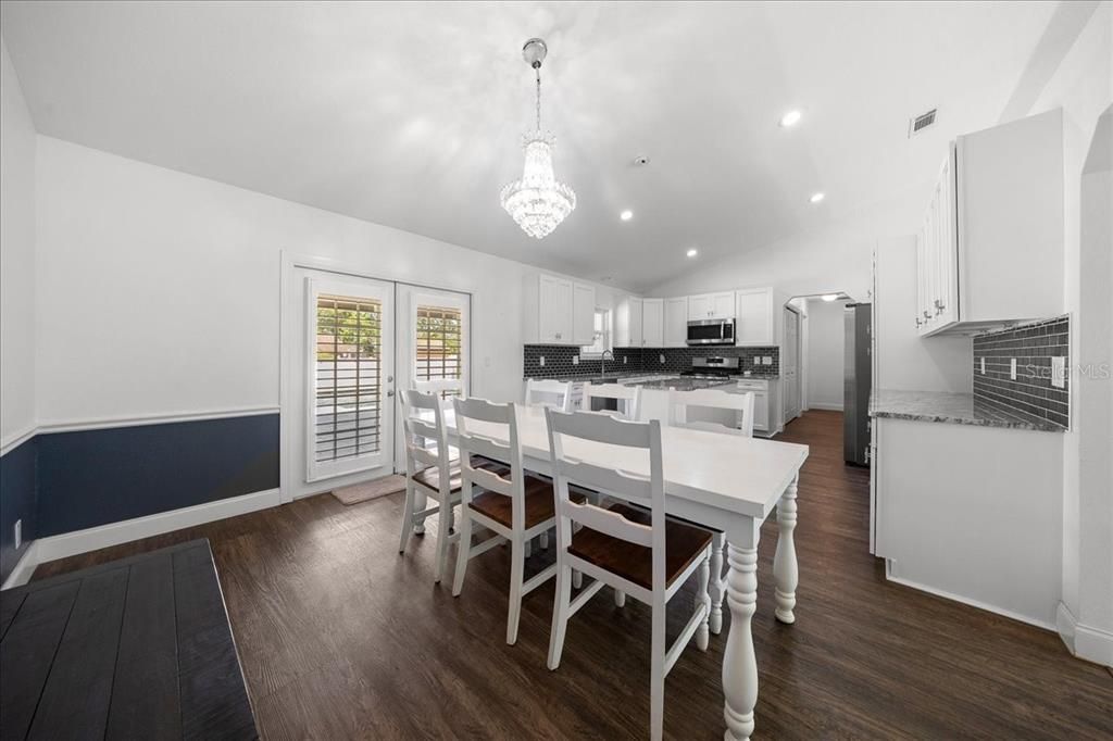 For Sale: $414,000 (3 beds, 2 baths, 1702 Square Feet)