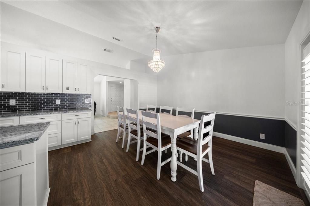 For Sale: $414,000 (3 beds, 2 baths, 1702 Square Feet)