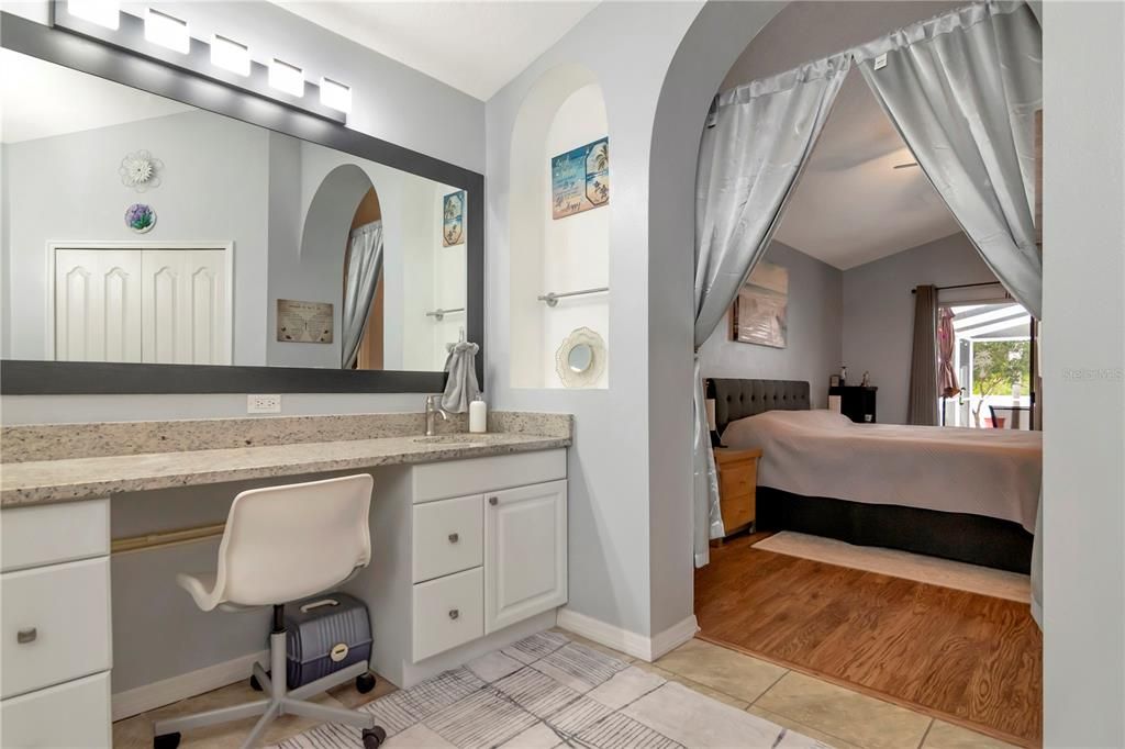Activo con contrato: $419,900 (3 camas, 2 baños, 1654 Pies cuadrados)