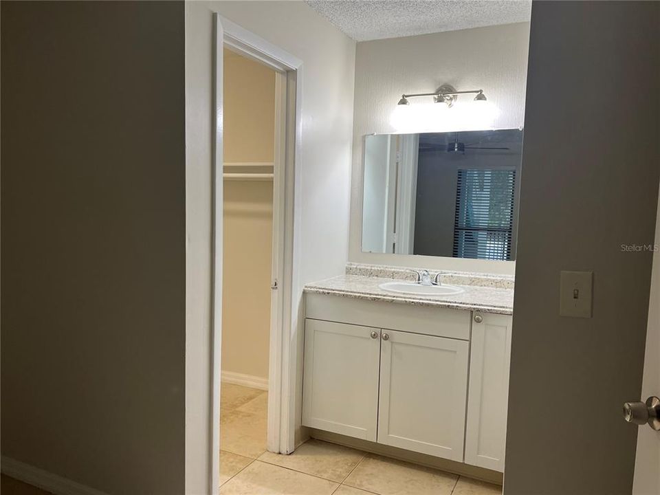 В аренду: $1,600 (2 спален, 2 ванн, 898 Квадратных фут)