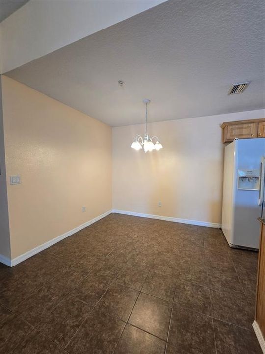 В аренду: $2,000 (3 спален, 2 ванн, 1260 Квадратных фут)