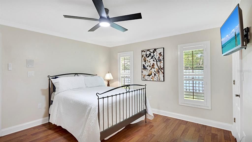 Active With Contract: $975,000 (6 beds, 4 baths, 3493 Square Feet)