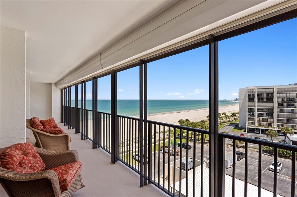Active With Contract: $1,295,000 (3 beds, 3 baths, 2712 Square Feet)