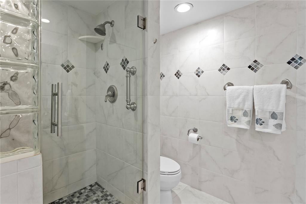 Active With Contract: $1,295,000 (3 beds, 3 baths, 2712 Square Feet)