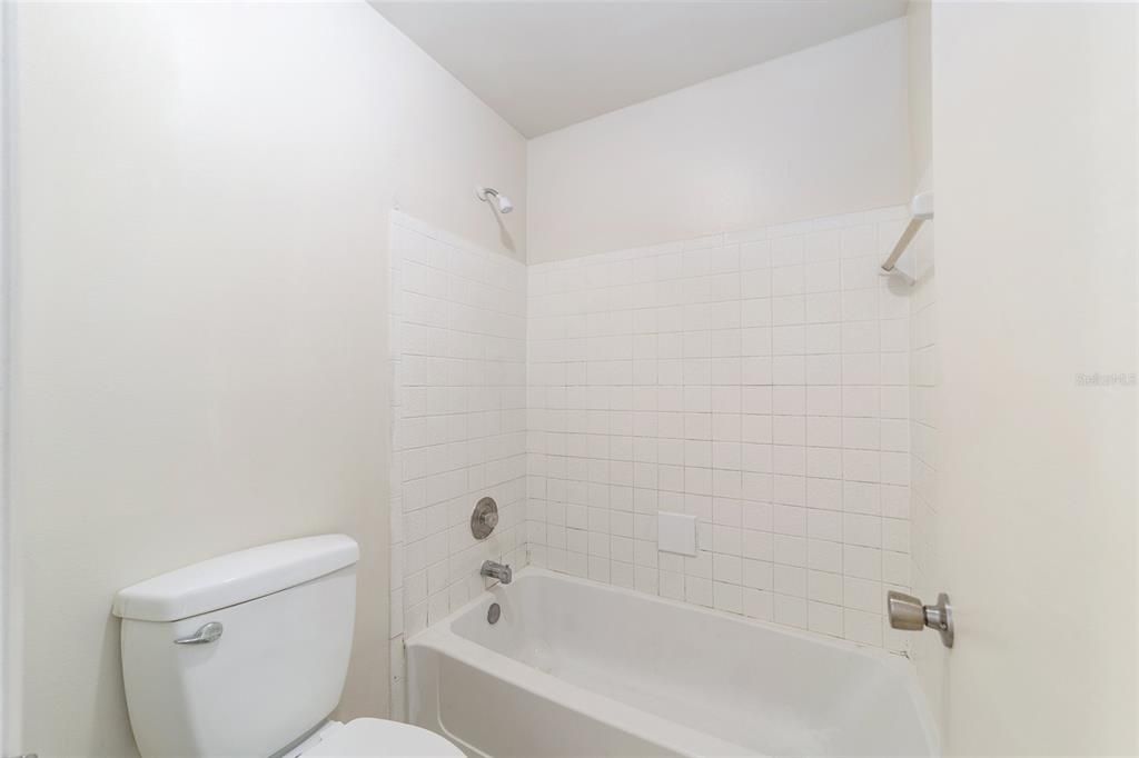 For Rent: $1,550 (3 beds, 2 baths, 1163 Square Feet)
