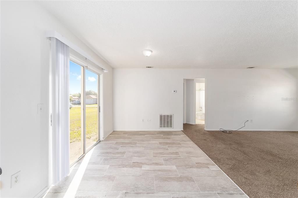 For Rent: $1,550 (3 beds, 2 baths, 1163 Square Feet)