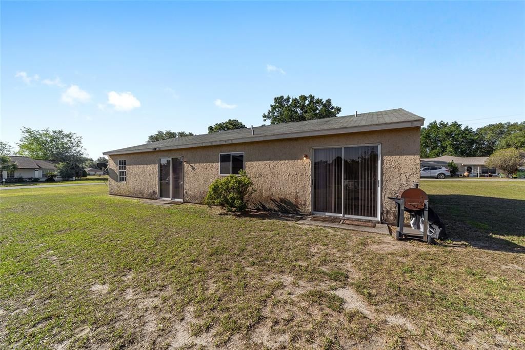 For Rent: $1,550 (3 beds, 2 baths, 1163 Square Feet)