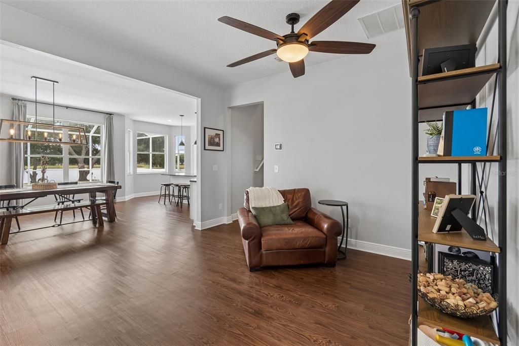 For Sale: $669,000 (5 beds, 4 baths, 2768 Square Feet)