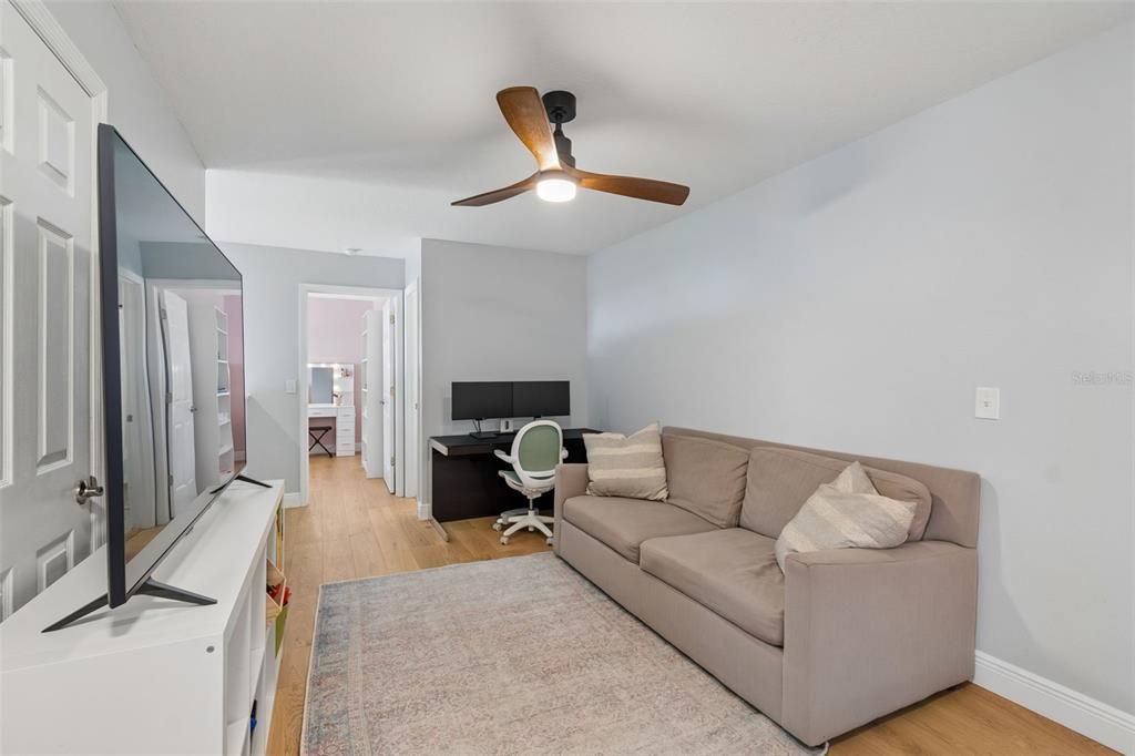 For Sale: $669,000 (5 beds, 4 baths, 2768 Square Feet)