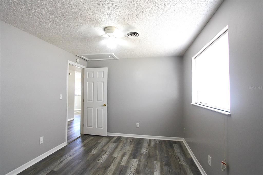 For Rent: $1,425 (2 beds, 1 baths, 850 Square Feet)