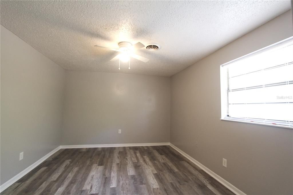 For Rent: $1,425 (2 beds, 1 baths, 850 Square Feet)