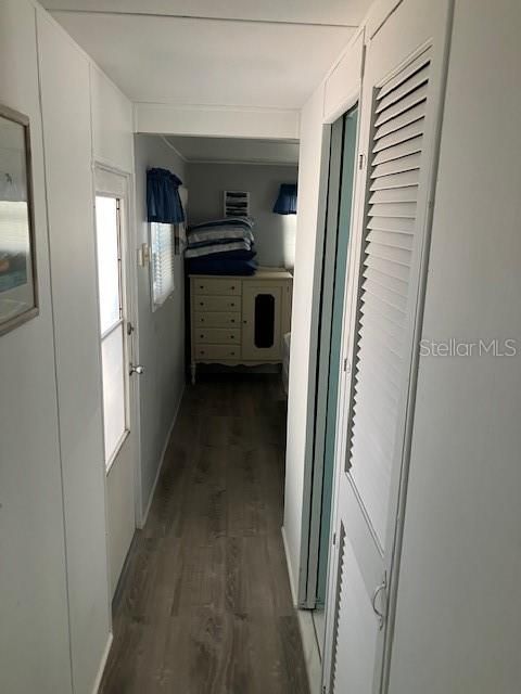 For Sale: $99,900 (2 beds, 1 baths, 460 Square Feet)