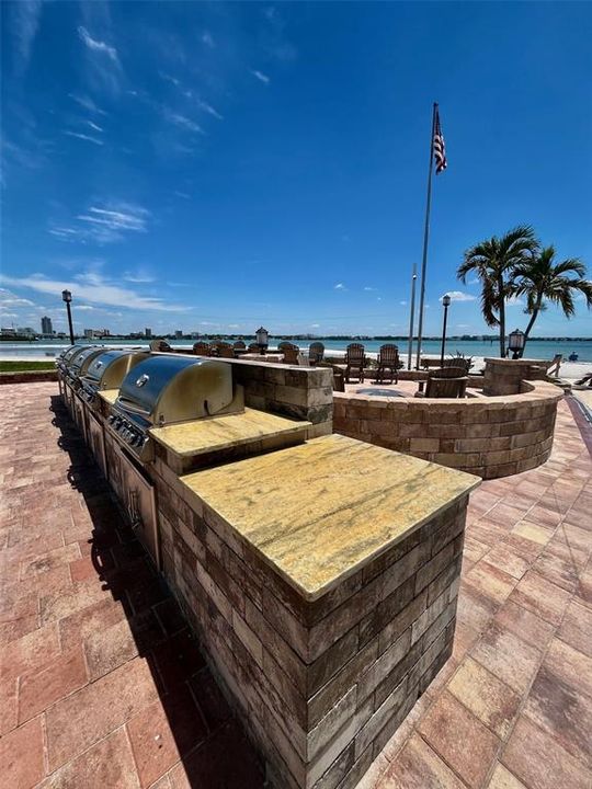 For Sale: $435,000 (2 beds, 2 baths, 1310 Square Feet)