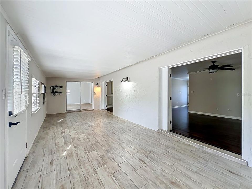 Под контрактом: $395,000 (3 спален, 2 ванн, 1784 Квадратных фут)