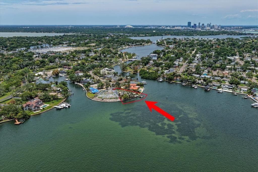 For Sale: $1,700,000 (0.35 acres)