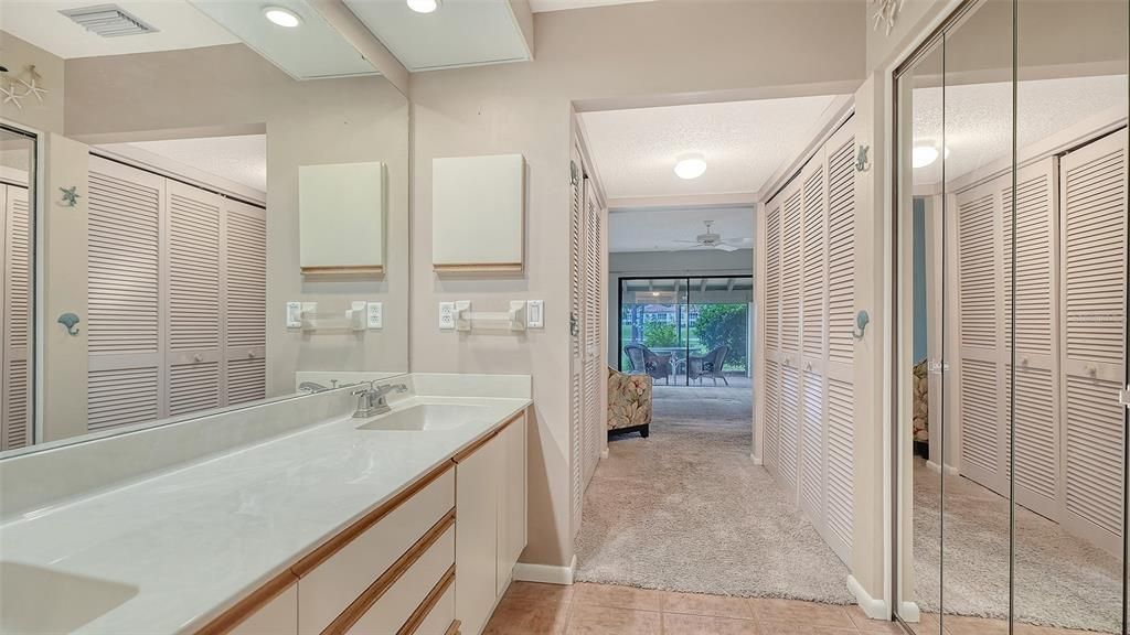 На продажу: $249,900 (3 спален, 2 ванн, 1656 Квадратных фут)