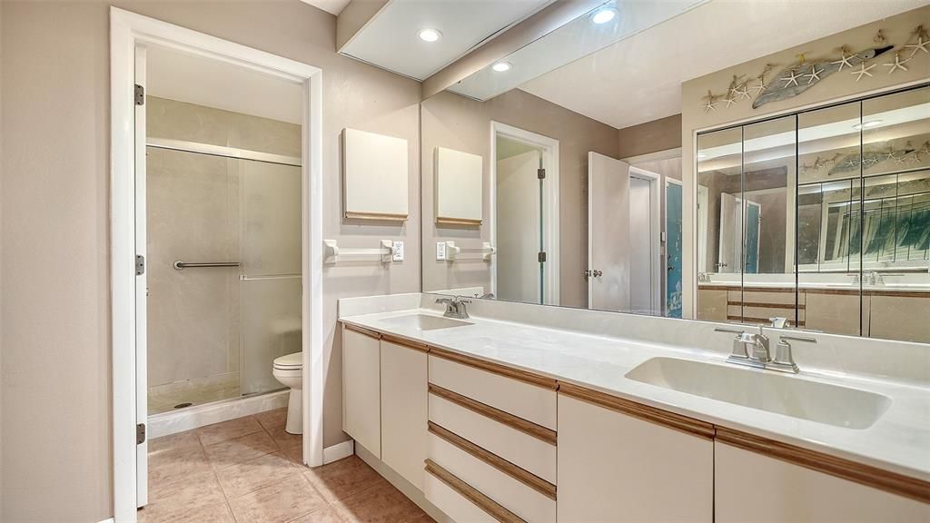 На продажу: $249,900 (3 спален, 2 ванн, 1656 Квадратных фут)