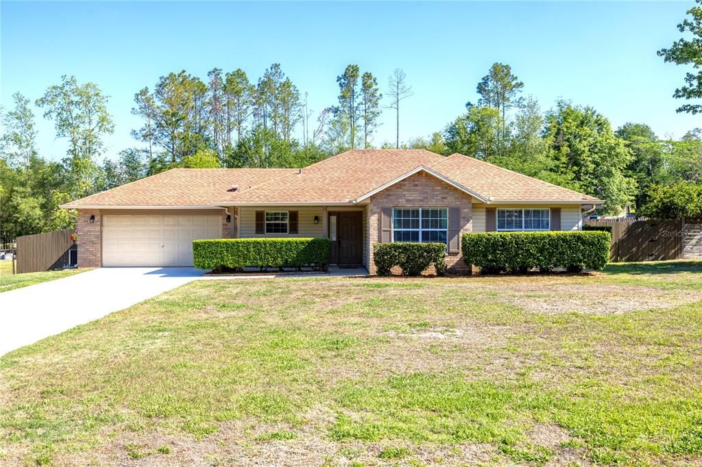 Active With Contract: $289,900 (3 beds, 2 baths, 1350 Square Feet)