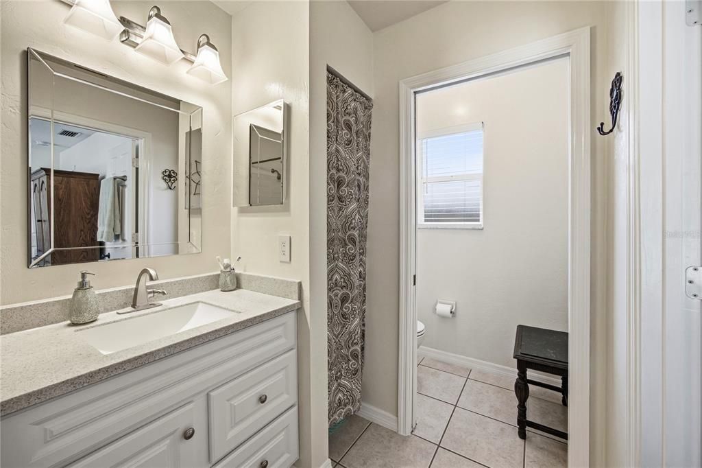 Active With Contract: $289,900 (3 beds, 2 baths, 1350 Square Feet)