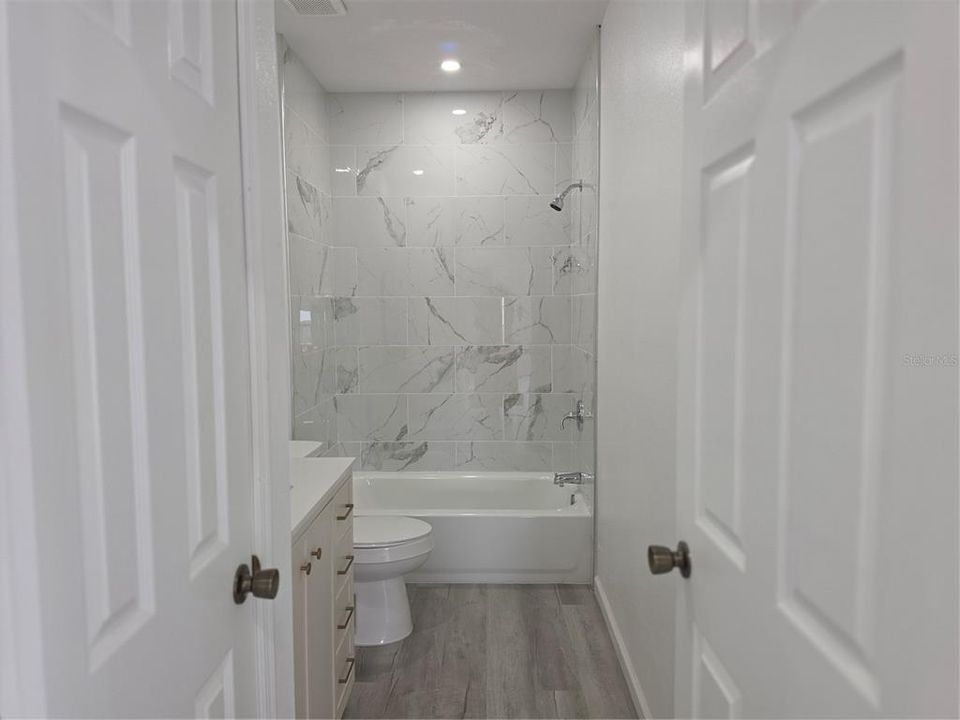 For Sale: $245,000 (3 beds, 2 baths, 1232 Square Feet)