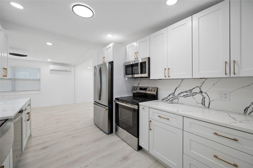 Activo con contrato: $235,000 (2 camas, 1 baños, 852 Pies cuadrados)