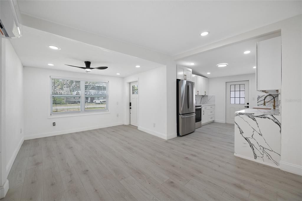 Activo con contrato: $235,000 (2 camas, 1 baños, 852 Pies cuadrados)